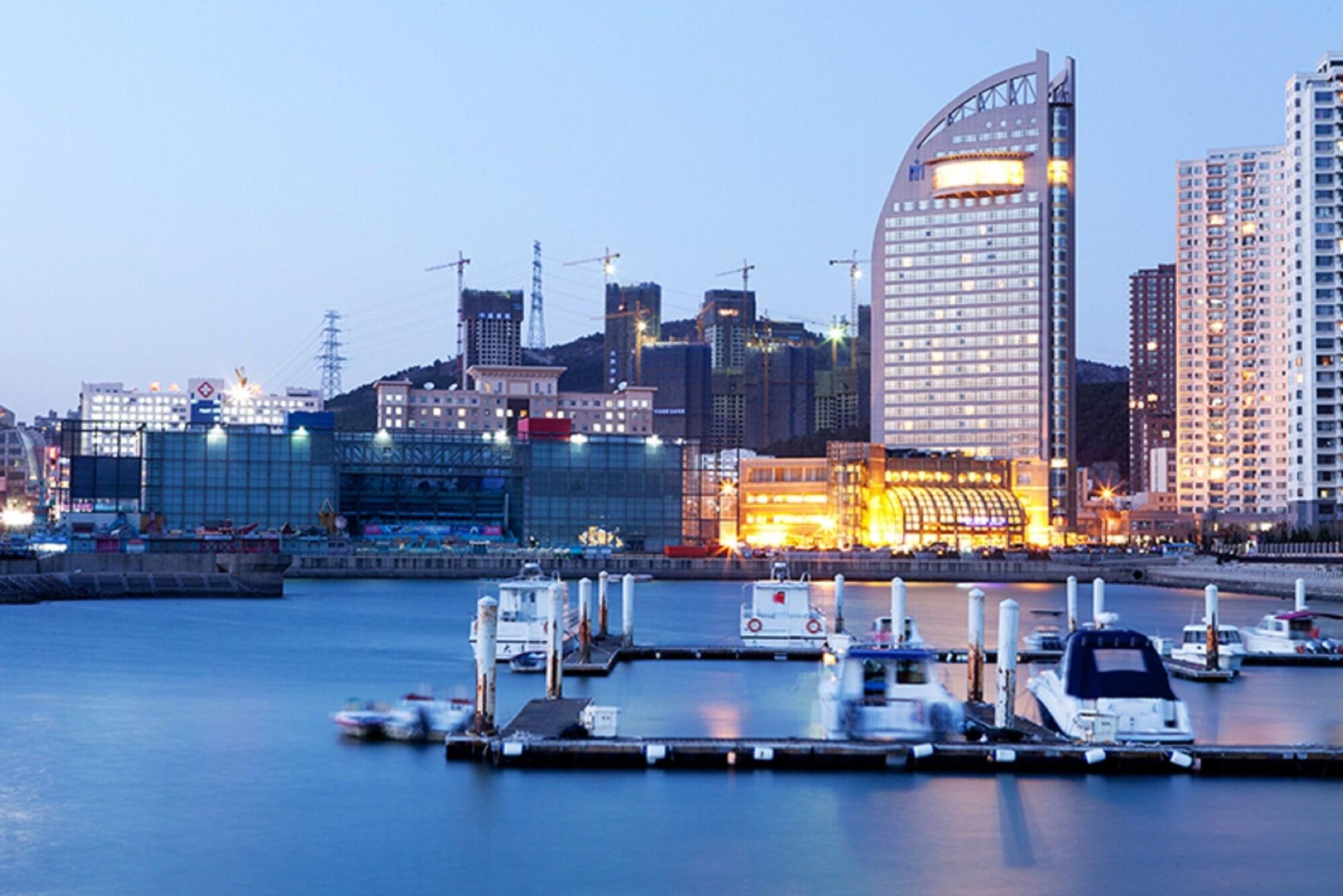 Bayshore Hotel Dalian Buitenkant foto