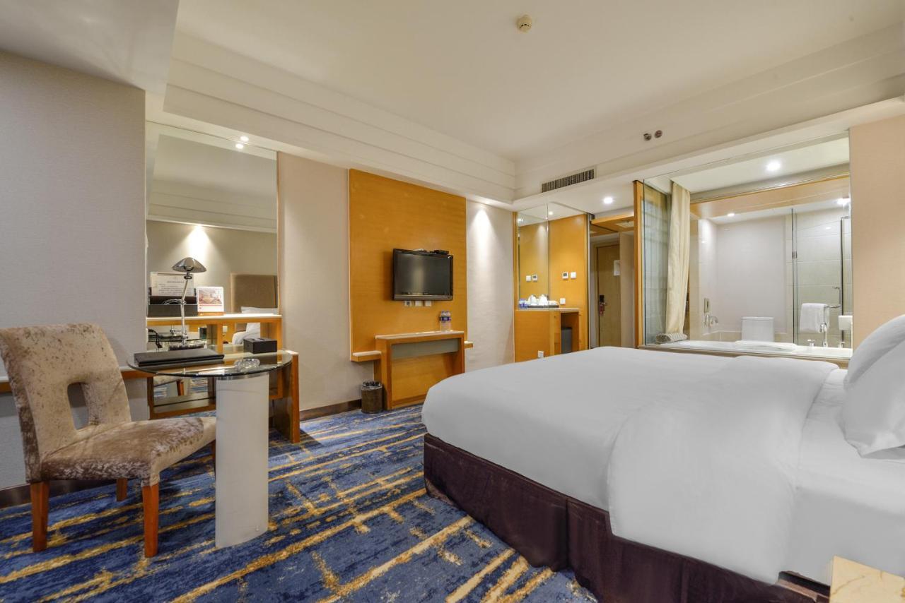 Bayshore Hotel Dalian Buitenkant foto