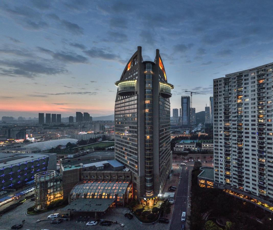 Bayshore Hotel Dalian Buitenkant foto